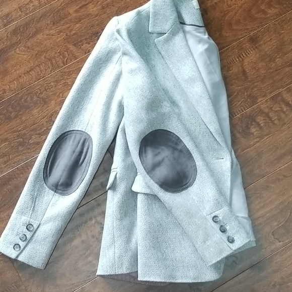 LOFT Jackets & Blazers - 🐺 Loft Blazer 🐺